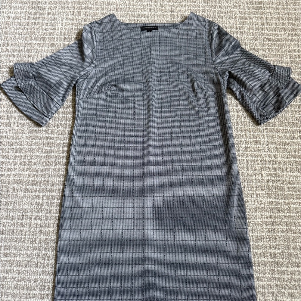 Banana Republic Charcoal Checkered Long Sleeve Dress